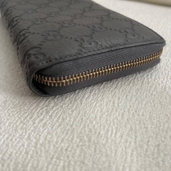 Wallet - Picture 2 of 5